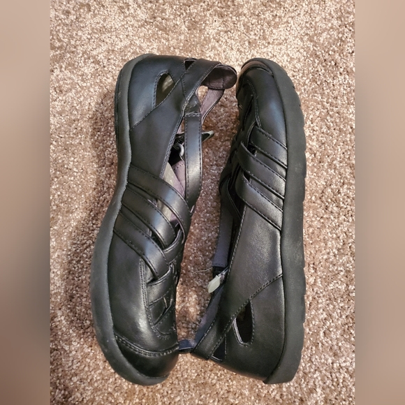 Black Braretraps Women Flats Velcro Strap - Picture 4 of 8